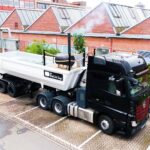 【画像】ダンプを20人が入れるバスタブに!?　ダイムラーの技術者たちがトレーラーを改造 〜 画像6