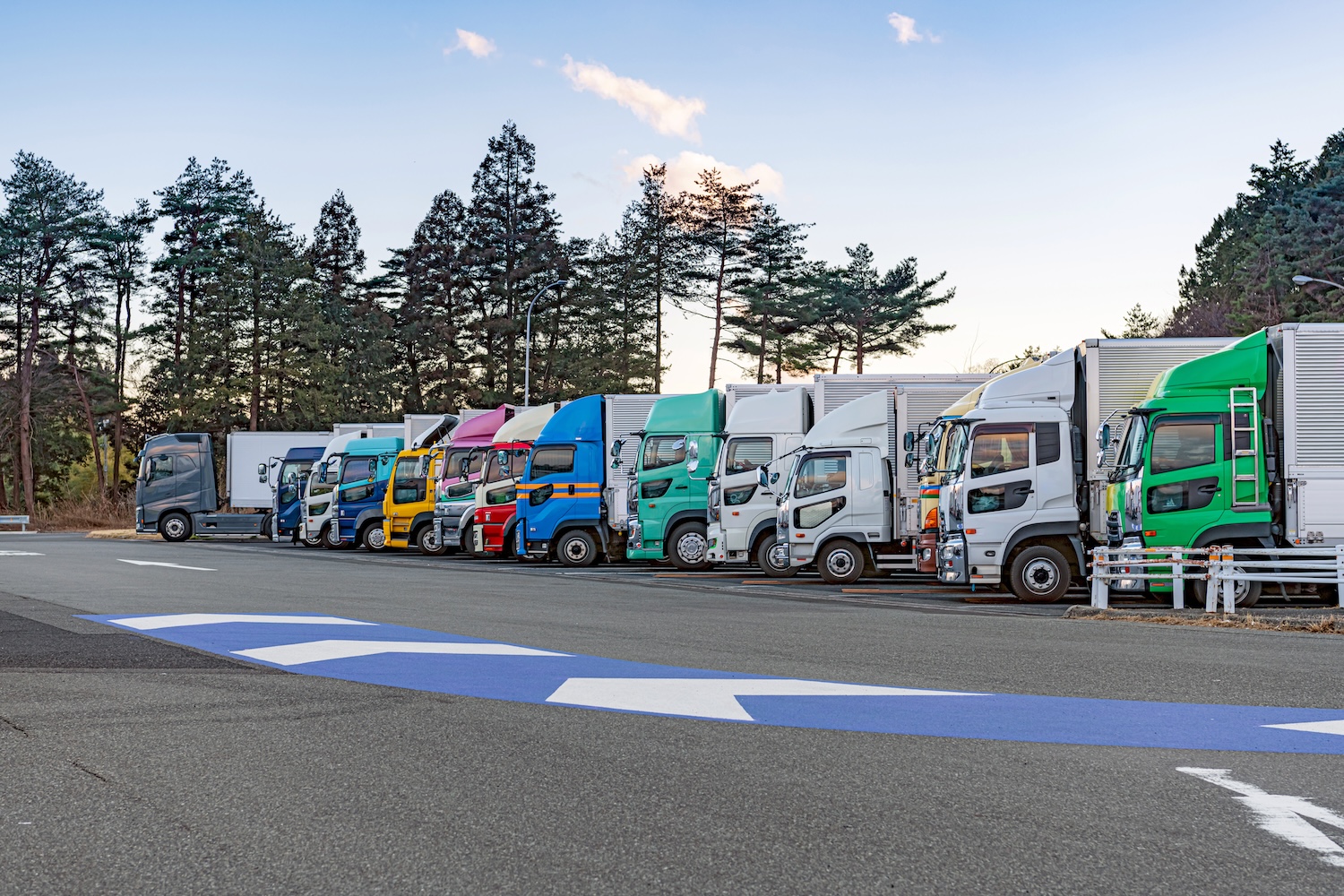 物流2024問題】傭車、下請け孫請け構造が収益を圧迫する。今後、運送の