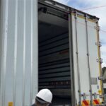 【画像】【交通問題2024】トラックのサイドブレーキ引き忘れで自然発車！　なんてことが無いように、後付けの安全装備も登場していた！ 〜 画像2