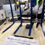 【画像】【国際物流総合展2024】米国カスケードのフォーク用アタッチメントが凄すぎた。フォークリフトは無限の可能性を秘めた運搬車だった！ 〜 画像3