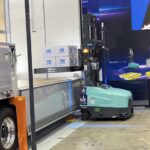 【画像】【国際物流総合展2024】トラック荷役から倉庫内管理までを完全無人化、そのデモが未来的過ぎた！　 〜 画像2