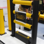 【画像】【国際物流総合展2024】トラックがぶつかっても大丈夫？ 新たな着想の車輌衝突ガード 〜 画像3