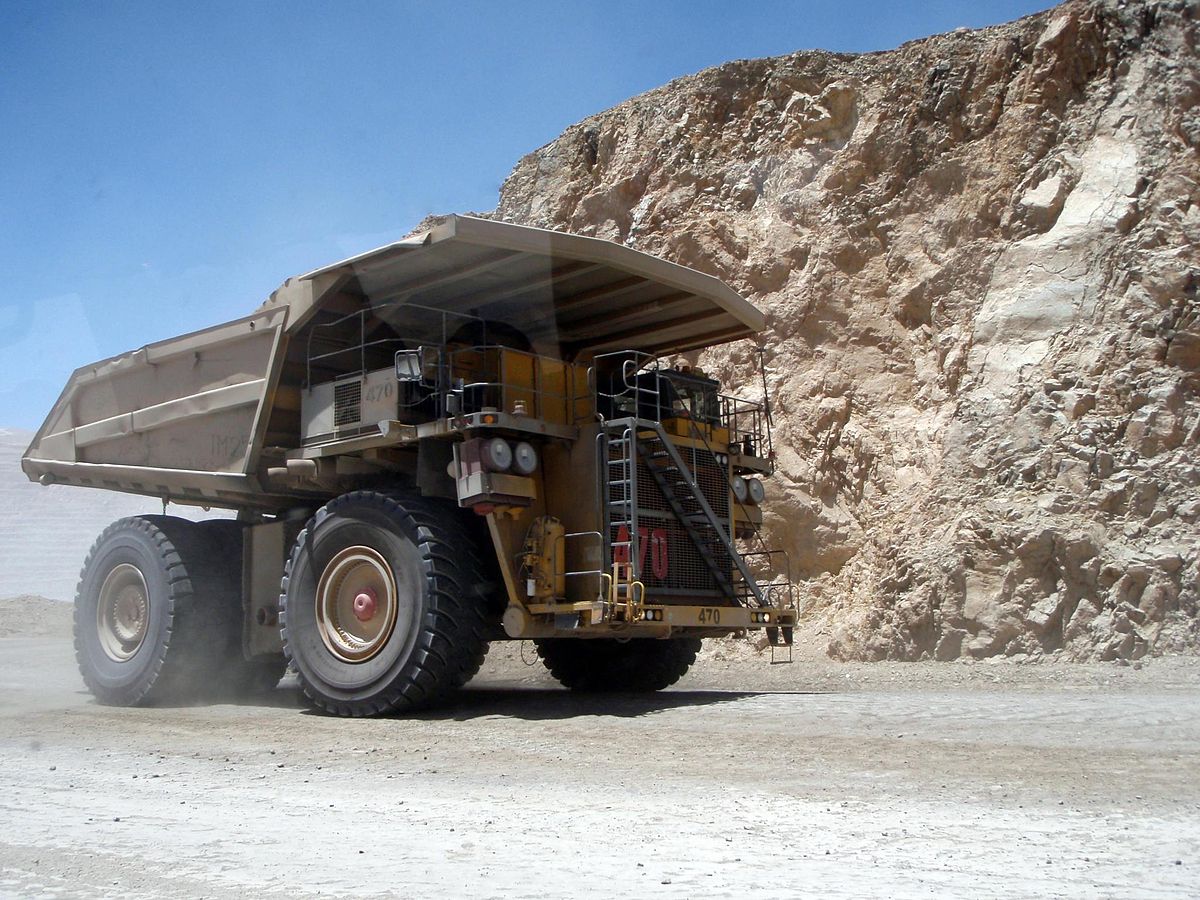 一般ではほとんど目にすることのないモンスターマシン「重ダンプ」って