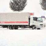 【画像】トラック雪降ろしはサバイバル？ 〜 画像4