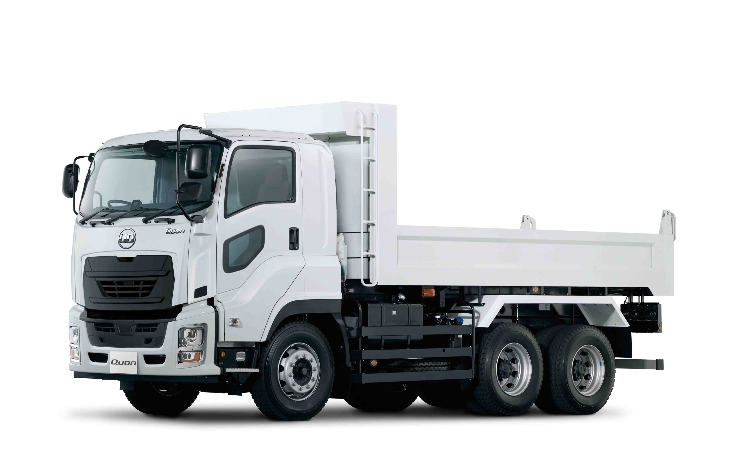 UDトラックス　クオン　粒子抑制装置パネル　※フォロー割OK UDクオン MT車一部車型のニューモデルを今春発売 - スライド