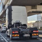 【画像】トラックの後ろ姿を飾る謎の縞模様とは 〜 画像2