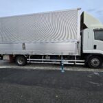 【画像】トラックと乗用車で比較するホイール＆タイヤの違い 〜 画像1