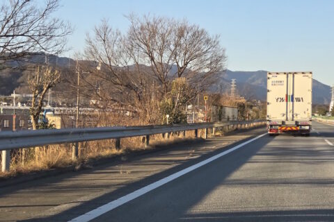 高速道路のこのマークって何？