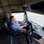 【画像】自車だけでなく他車にも路上の危険をお知らせ？ ダイムラーの新安全機能 〜 画像5