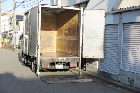 トラックのパワーゲートあれこれ