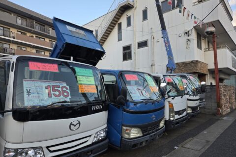 トラックの中古車を調べてみたら