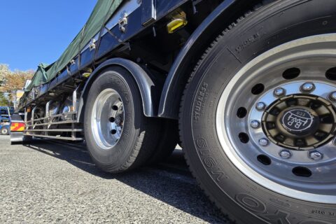 大型トラックのナットは重要なチェックポイント