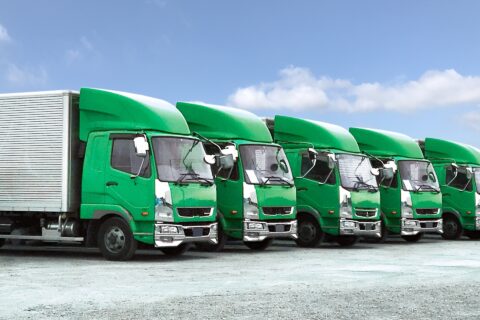 トラックを使う運送業者の駐車場事情