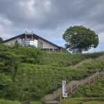 【画像】「なぜこんなところに土偶が鎮座？　不思議なPAがそこにあった 〜 画像3