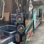 【画像】こんなのあり？これがタイで人気のデコバスだ！ 〜 画像13