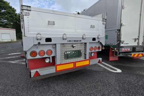 アルミにステンに木製まで！ 奥深いアオリの世界