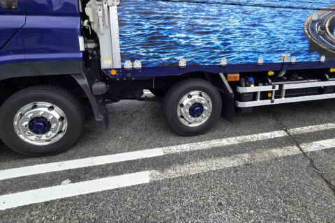 トラックのホイールって割れちゃうの？