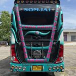 【画像】こんなのあり？これがタイで人気のデコバスだ！ 〜 画像5