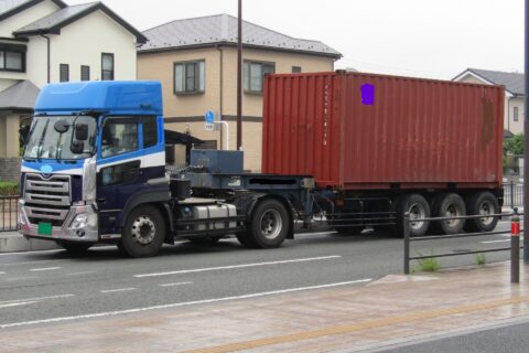 緊締車？ 緊締装置？ 緊締トラック？ その正体はいかに！