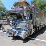 【画像】世界初のデコトラ展、宇都宮市の大谷資料館で開催 〜 画像1