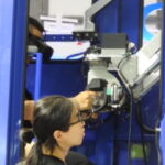 【画像】JR西日本に人型高所作業車が活躍中 〜 画像6