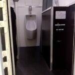 【画像】高速道路作業員のトイレはここまで進化している 〜 画像3