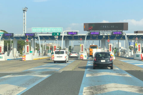 車両性能とドライバーの技術は反比例する？　昭和には見られなかった令和の運転