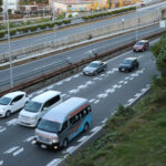 【画像】車両性能とドライバーの技術は反比例する？　昭和には見られなかった令和の運転 〜 画像4