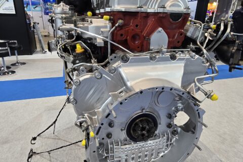 トラックの基本　エンジンのはなし