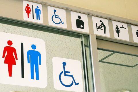 トラックドライバーのトイレ問題