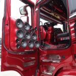 【画像】日本のアートトラックとはまた違う雰囲気を持つヨーロッパのカスタムとラック 〜 画像3