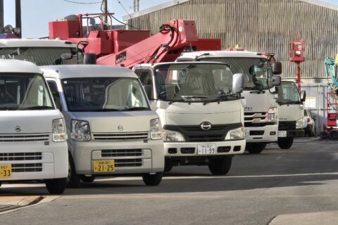 緩いか、厳しいか、トラック回送バイトの条件
