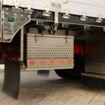 【画像】和の神髄、見えないところを飾る今風のデコトラ事情 〜 画像7