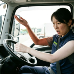 【画像】右腕だけが、どんどん黒くなっていくんです！トラック女子の美容事情 〜 画像2