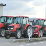 【画像】【ただの作業車じゃない】トラクターの「大型・小型特殊」の境界線はどこ？作業機を付けた瞬間に激変する公道走行の盲点と交通ルール 〜 画像6
