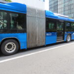 【画像】街で増えている「連節バス」って何者？ トレーラーとの違いと導入が進む理由 〜 画像1