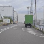 【画像】トレーラーを切り離しても前に倒れない！ 「ランディングギア」の構造と連結・切り離し作業で重要な理由 〜 画像4