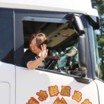 【画像】女性トレーラー乗りが挑む北海道1800km輸送。スカニアで駆ける“食”を支える最前線【前編】 〜 画像1
